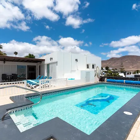 242 - Casa Blanca By Now Ltd Vila