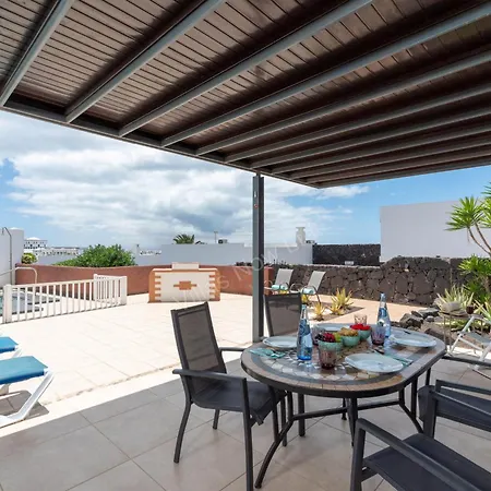 242 - Casa Blanca By Now Ltd * Playa Blanca (Lanzarote)