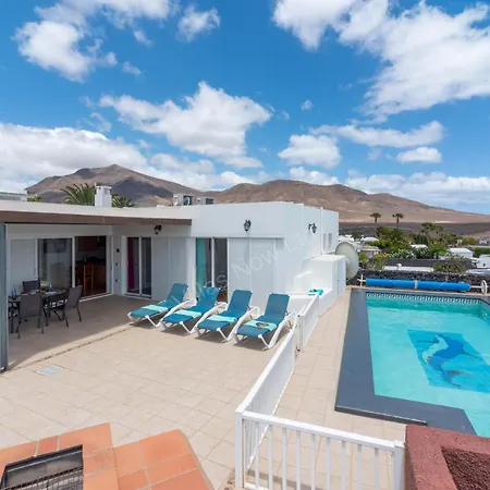 242 - Casa Blanca By Now Ltd * Playa Blanca (Lanzarote)